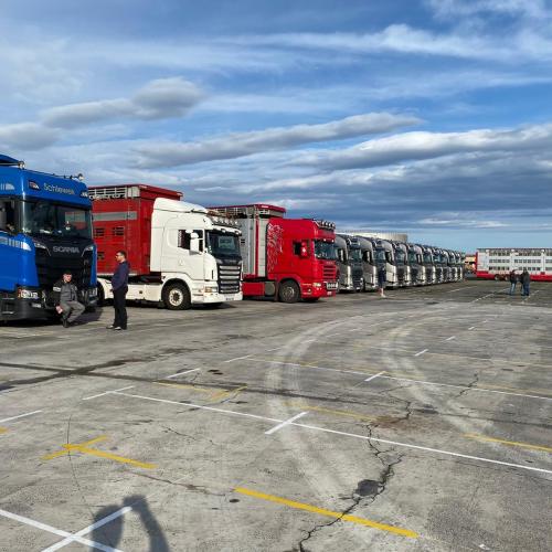 Truck transport